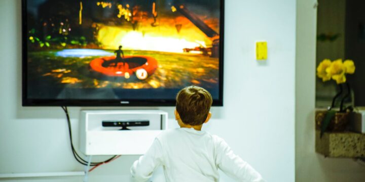 Så kopplar man sin tv till internet trådlöst